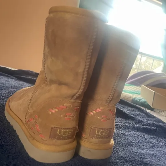 UGG Classic Suede Rustic Weave Boots Size 5