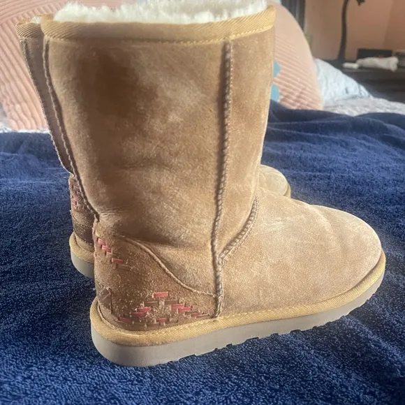 UGG Classic Suede Rustic Weave Boots Size 5