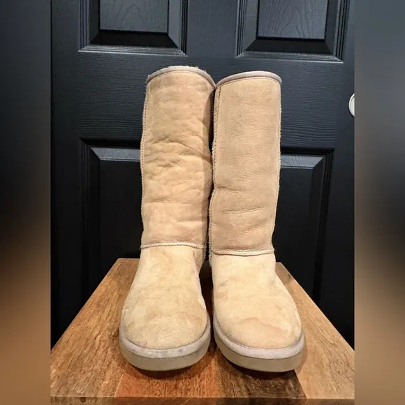 UGG classic tall Boots Sand 9
