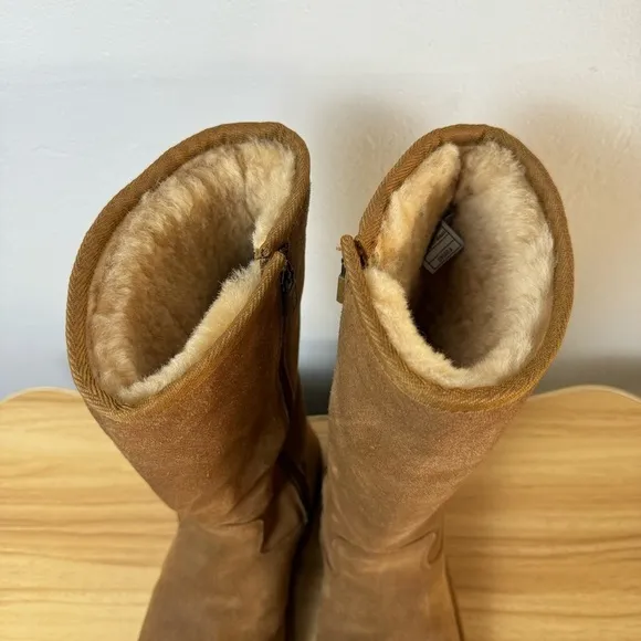 UGG Classic Tall Full Zipper Chestnut Suede Upper 100% Authentic Sz 3