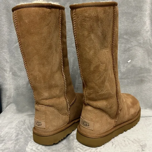 UGG Classic Tall II Boots Size 7