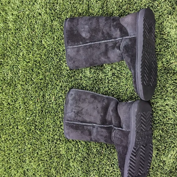 UGG Classic Tall Shaft Women's Shearling Boots