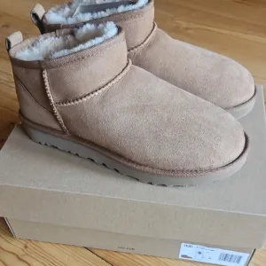 UGG Classic Tan Sheepskin Boots