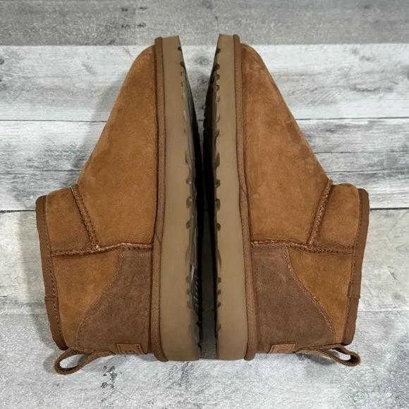 UGG Classic Ultra Mini Boots - Chestnut - Sz - 9 .US Women’s