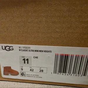 UGG Classic Ultra Mini Boots - Chestnut