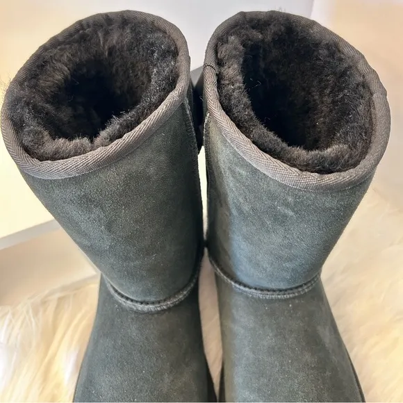 UGG Classic Women’s Custom Made Black Crystal Boots with Bows Size 8