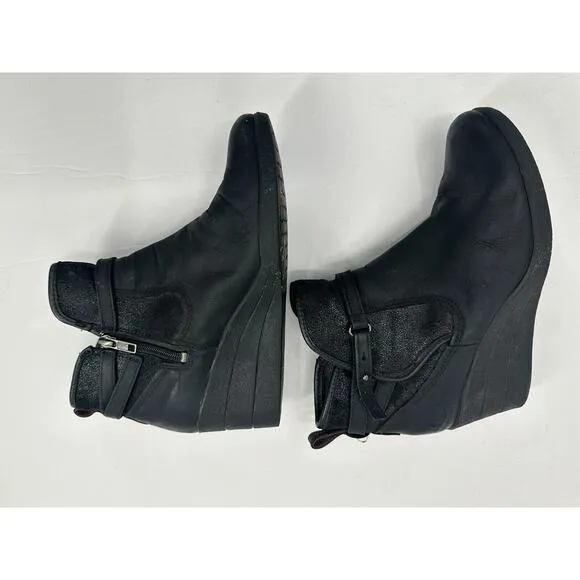 UGG Emalie Winter Ankle Wedge Boots Womens Size 7 EU 38 Black Leather Zip Buckle