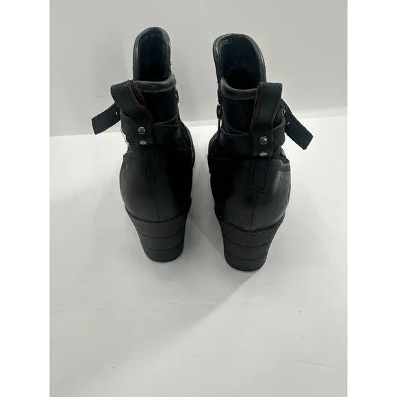 UGG Emalie Winter Ankle Wedge Boots Womens Size 7 EU 38 Black Leather Zip Buckle