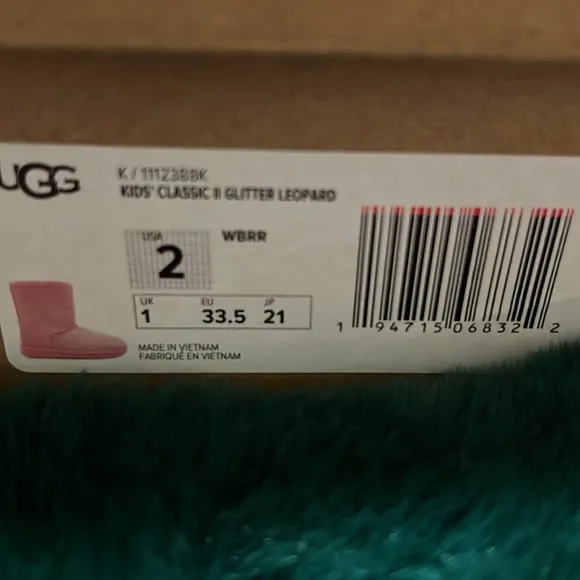 UGG Girl’s Classic Glitter Leopard Boots