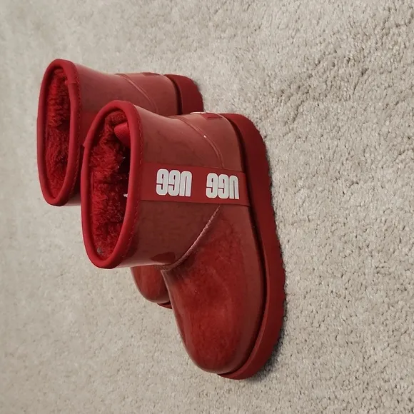 UGG girl's clear classic red mini boots