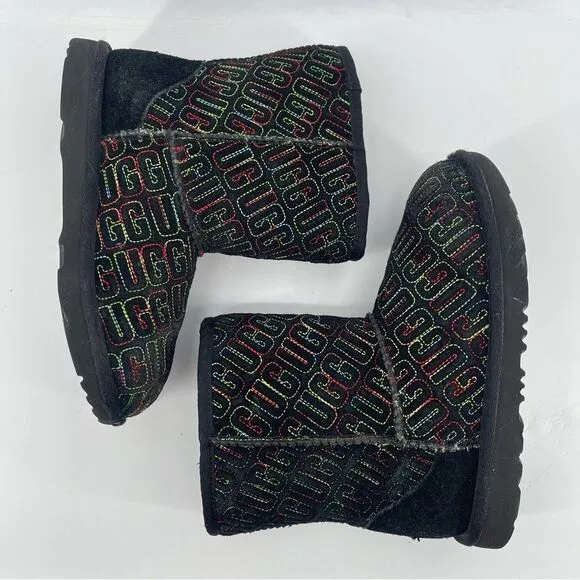 Ugg Girl’s Black Multicolor Classic II Graphic Stitch Boots Size 2