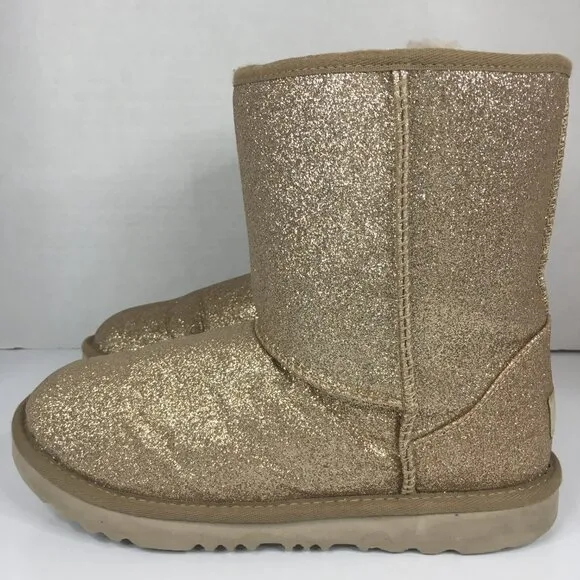 UGG Gold Glitter Sparkle Fur Boots Classic II Youth Size 5 Girls Kids 1098491K