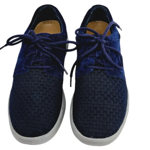 UGG Hepner Woven Lace-Up Sneaker in Navy Blue Size 7.5