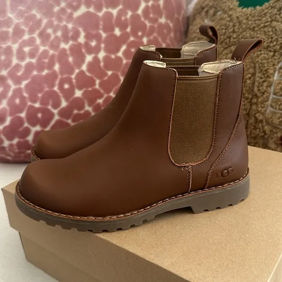 UGG K Callum brown slip on boots kids 2 boys girls sherpa unisex