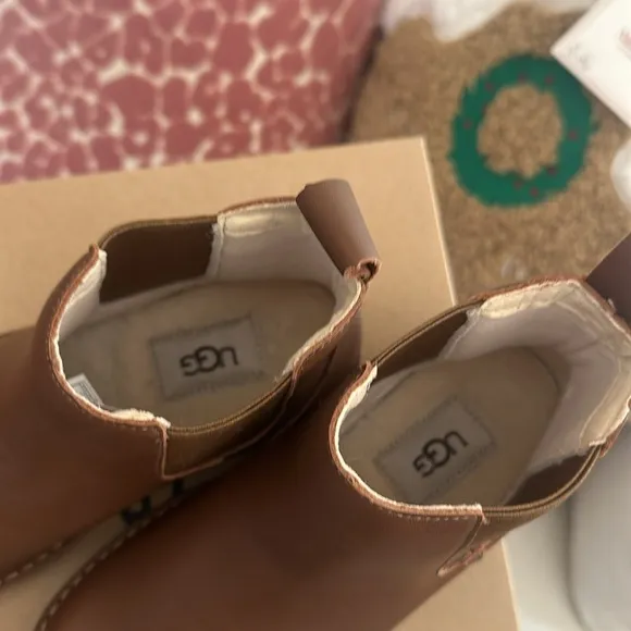 UGG K Callum brown slip on boots kids 2 boys girls sherpa unisex