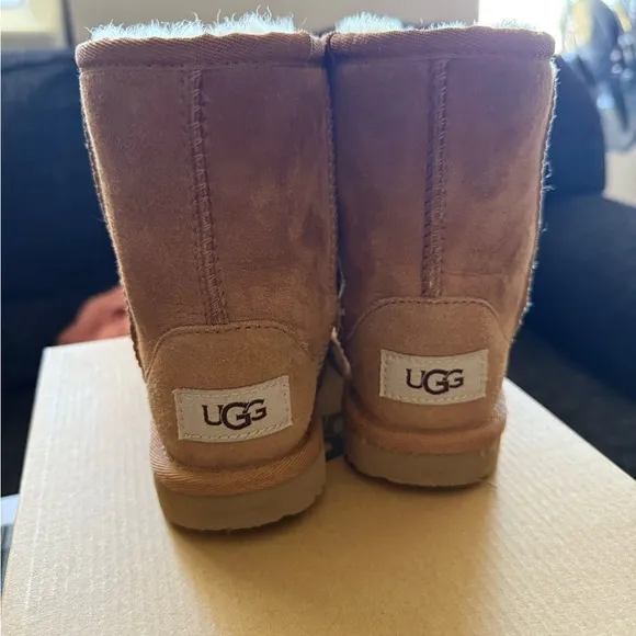 UGG Kids Classic Brown Boots size 9 Toddler
