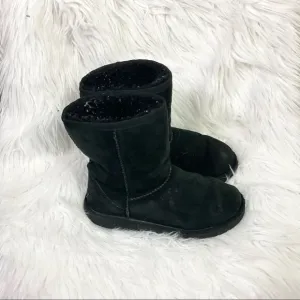 UGG Kids S/N 5251 black signature classic II sheepskin short boots 4