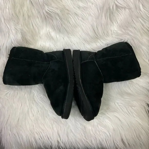UGG Kids S/N 5251 black signature classic II sheepskin short boots 4
