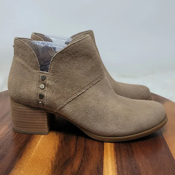 UGG KOOLABURRA Sofiya Boot in Amphora Heel 2.5&quot; Women 8.5