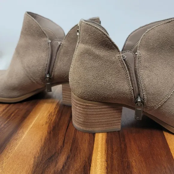 UGG KOOLABURRA Sofiya Boot in Amphora Heel 2.5&quot; Women 8.5