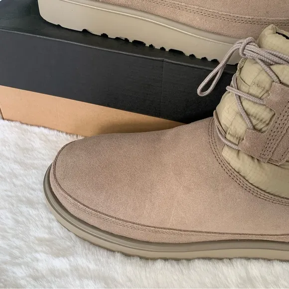 UGG MEN CLASSIC MINI LACE-UP WEATHER BOOT