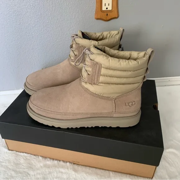 UGG MEN CLASSIC MINI LACE-UP WEATHER BOOT
