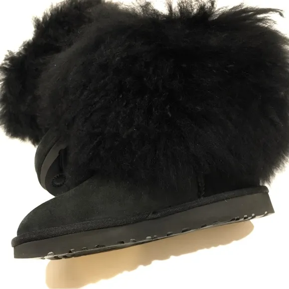 UGG MONGOLIAN CLASSIC SHORT SHEEPSKIN CUFF BOOTS -BLACK SUEDE -WOMENS US 5 -NEW