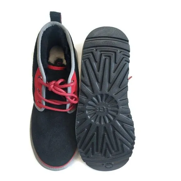 UGG Neumel Ankle Chukka Casual Suede Boots Mens Size 9 Red Black 3236