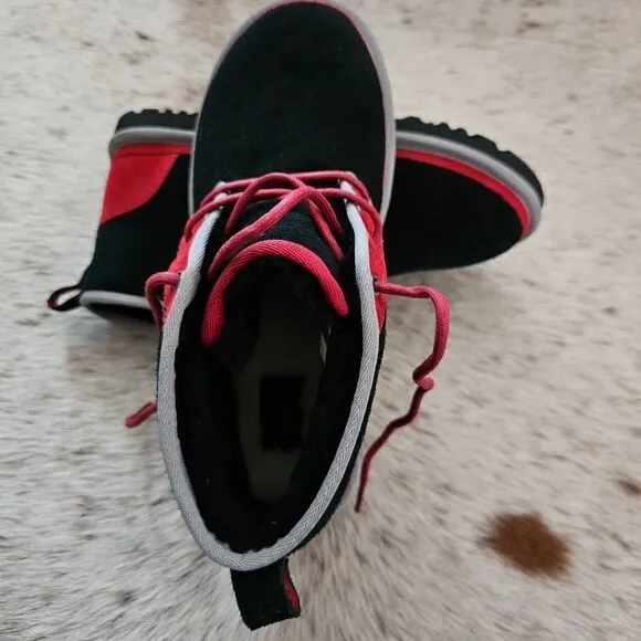 UGG Neumel II Men's Suede Chukka Boots in Black &amp; Red NEW