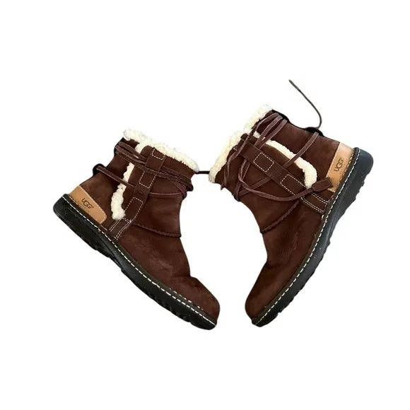 UGG Nubuk Cove Sherpa Suede Leather Brown Short Boots