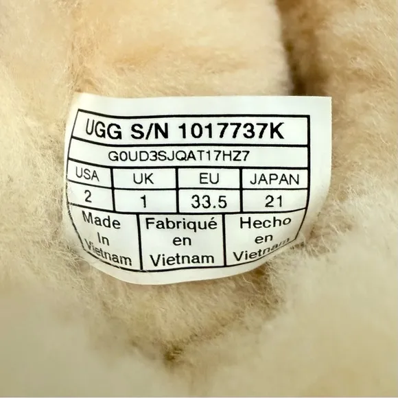 UGG Pala Classic Boots With Pink Ribbon Side Laces Kids