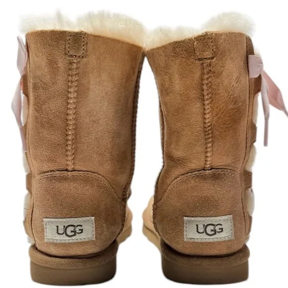 UGG Pala Classic Boots With Pink Ribbon Side Laces Kids