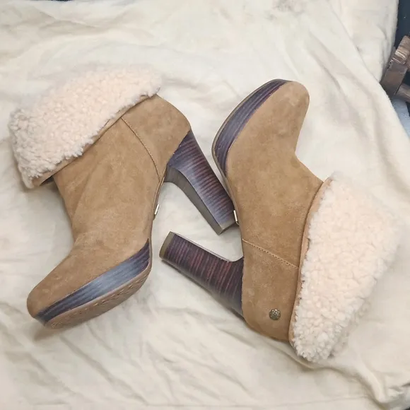 UGG platform Heels Boots Suede Sheep skin size 6