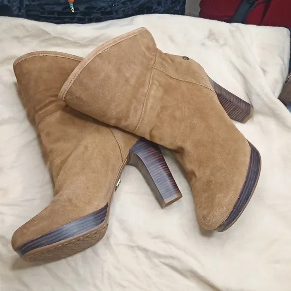 UGG platform Heels Boots Suede Sheep skin size 6