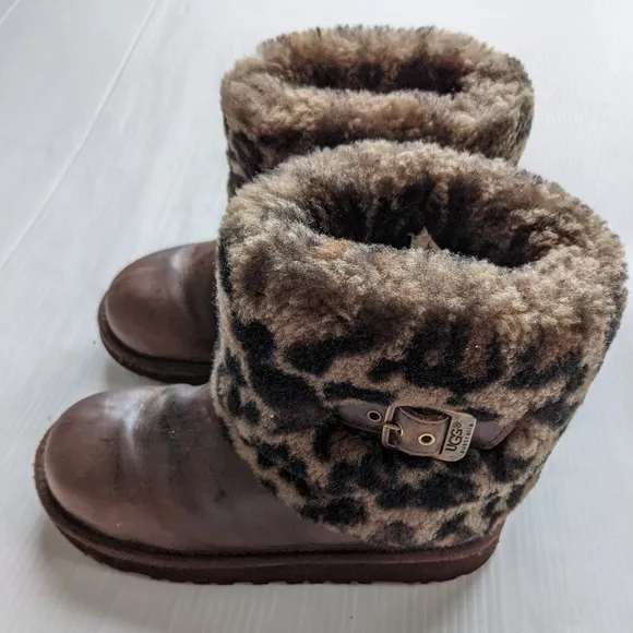 UGG Stout Leather Animal Leopard Boots Youth Sz 3