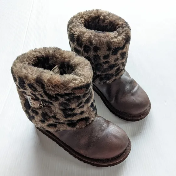 UGG Stout Leather Animal Leopard Boots Youth Sz 3