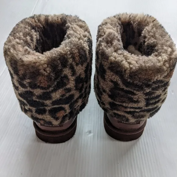 UGG Stout Leather Animal Leopard Boots Youth Sz 3