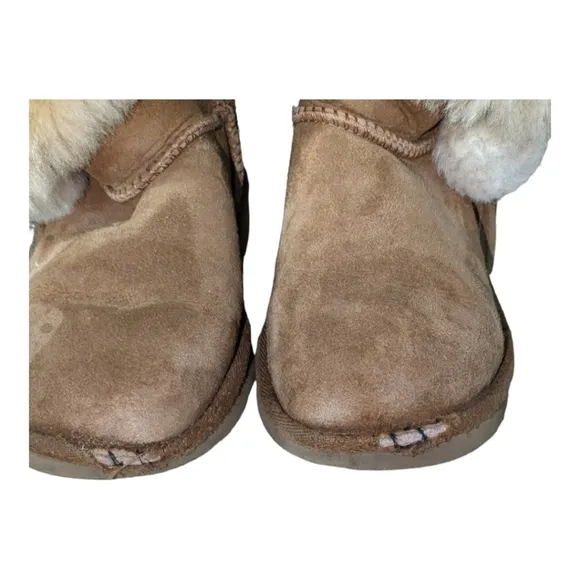UGG Tan kid's slip-on boots Size 2