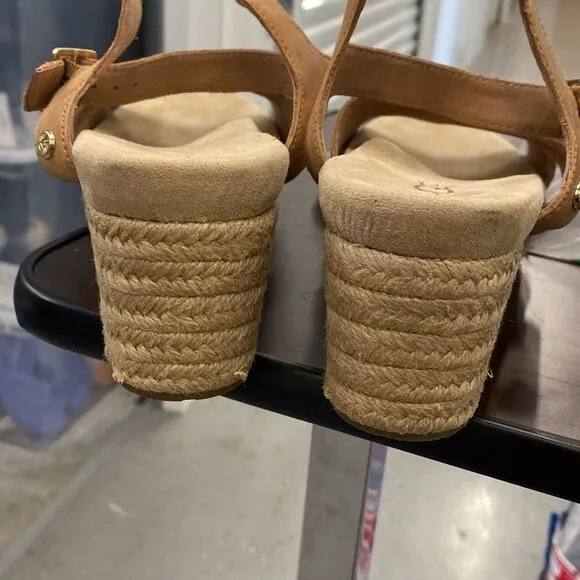 Ugg  wedge, sandals, women’s size 9 ￼