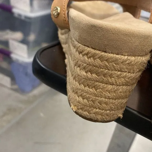 Ugg  wedge, sandals, women’s size 9 ￼