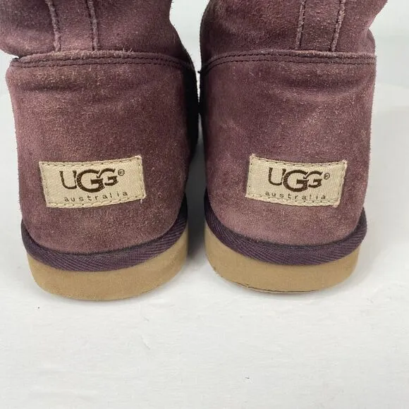 UGG Women 5235 Classic Tall Boots Size 7 Sheepskin Shearling Zipper Comfort