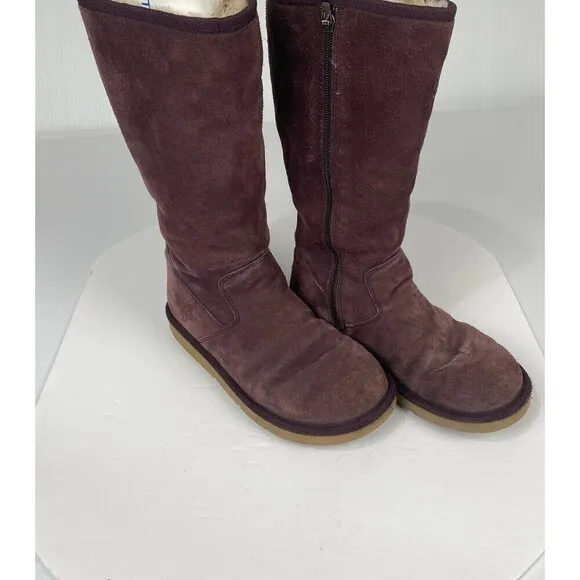 UGG Women 5235 Classic Tall Boots Size 7 Sheepskin Shearling Zipper Comfort