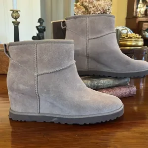UGG Women's Classic Femme Mini Boots Hidden Wedge Heel Slate Taupe