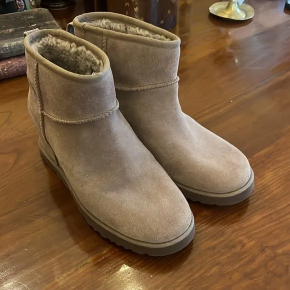UGG Women's Classic Femme Mini Boots Hidden Wedge Heel Slate Taupe