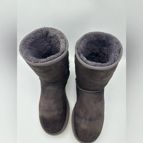 UGG® Women's Classic II Short Shade Sheepskin Boots