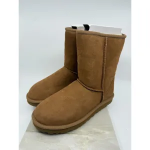 UGG Women's Classic Suede Short II Chestnut Slip On Boots 1016223 Size 7 NEW