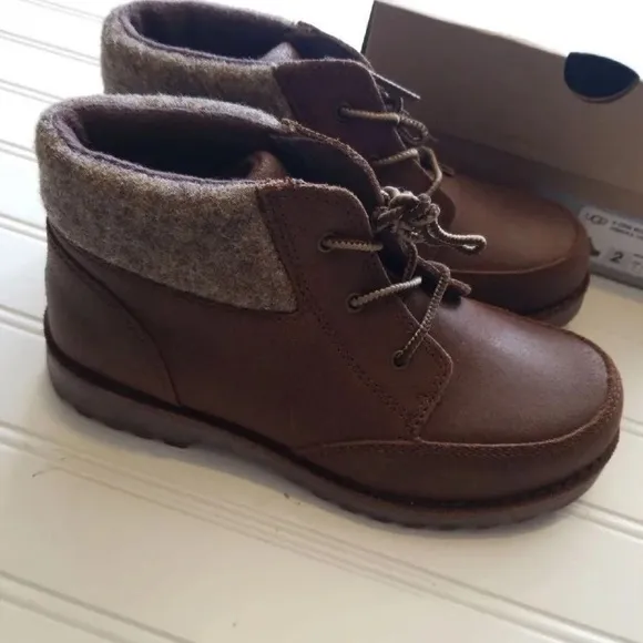 Ugg wool leather boots boys s 2