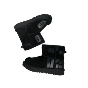 UGG Youth Classic Mini Scatter Graphic Boots Size 9
