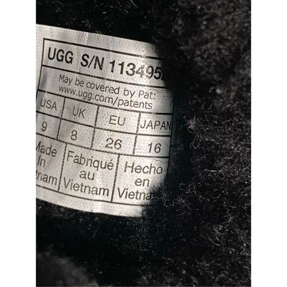 UGG Youth Classic Mini Scatter Graphic Boots Size 9
