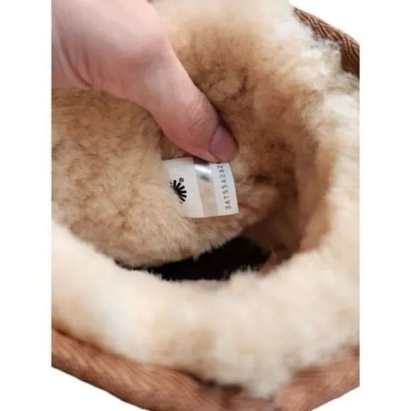 Ugg Classic II boots in chestnut